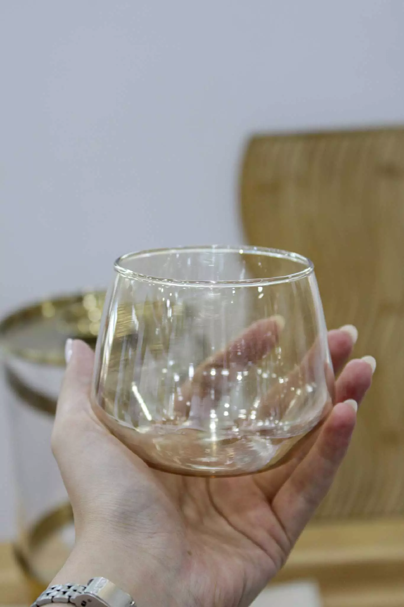 کلمن طلایی پایه دار