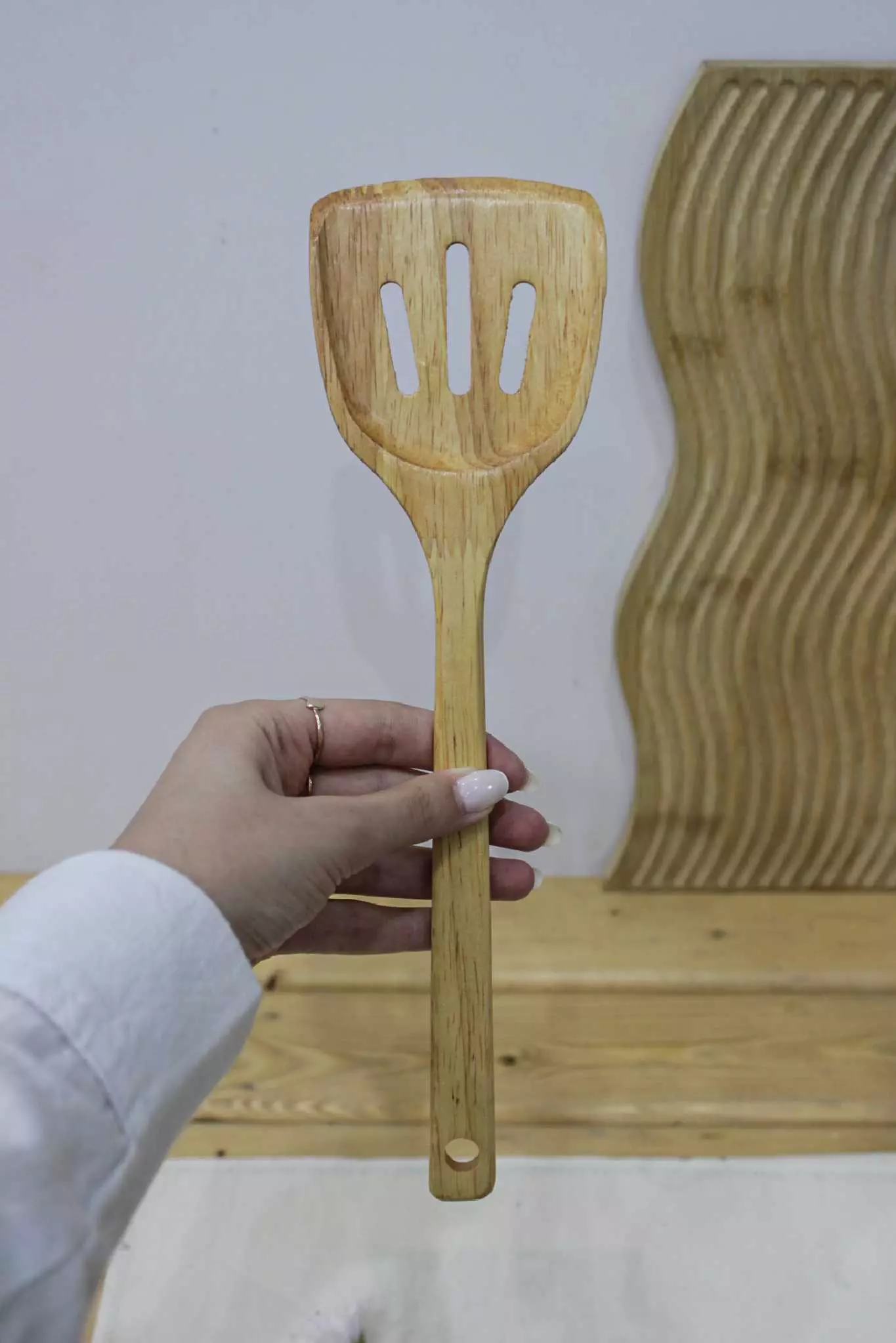 ست کفگیر ملاقه چوبی کلاسیک