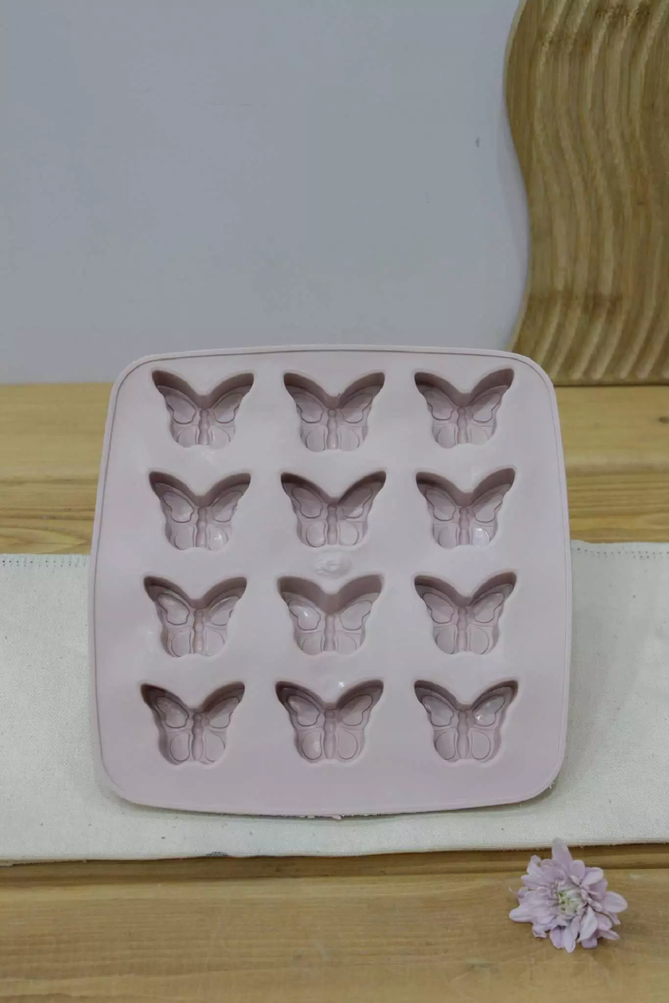 قالب یخ وژله پروانه سیلیکونی