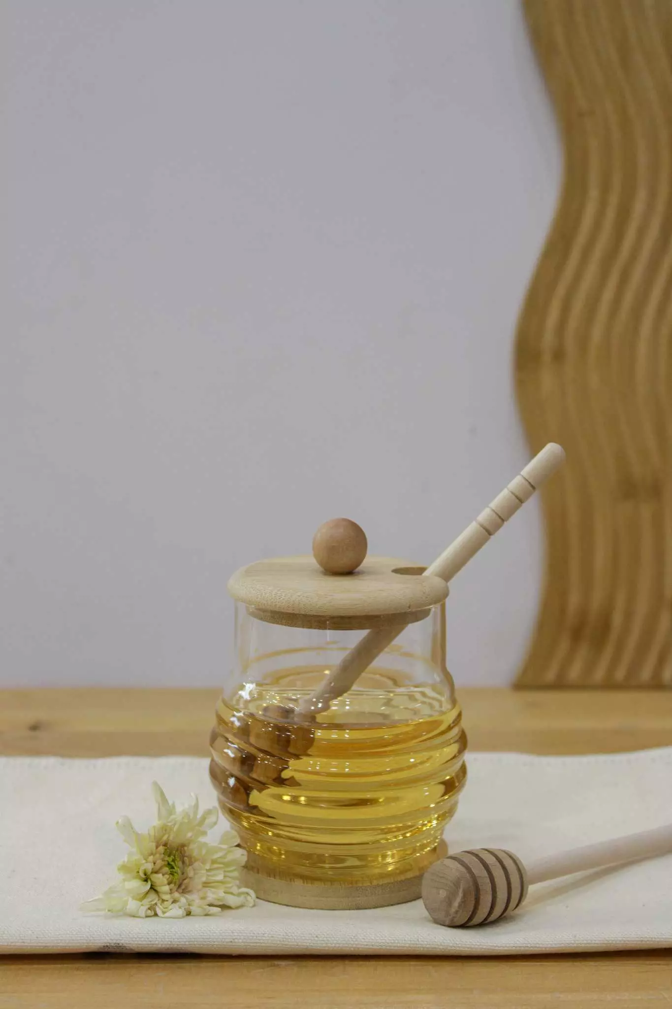 عسل خوری هاچ زیره بامبو