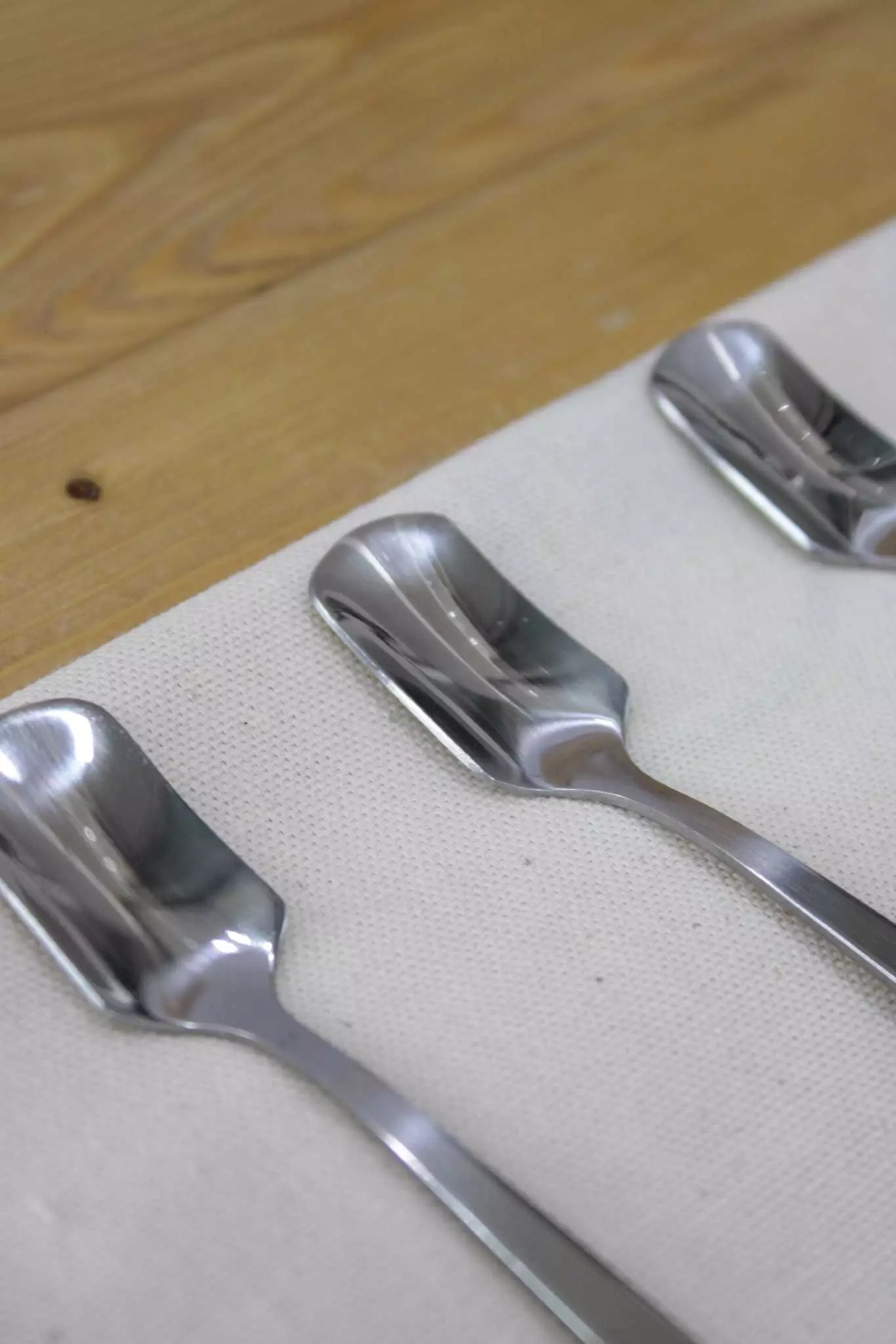 قاشق چای خوری مربع دسته چوبی
