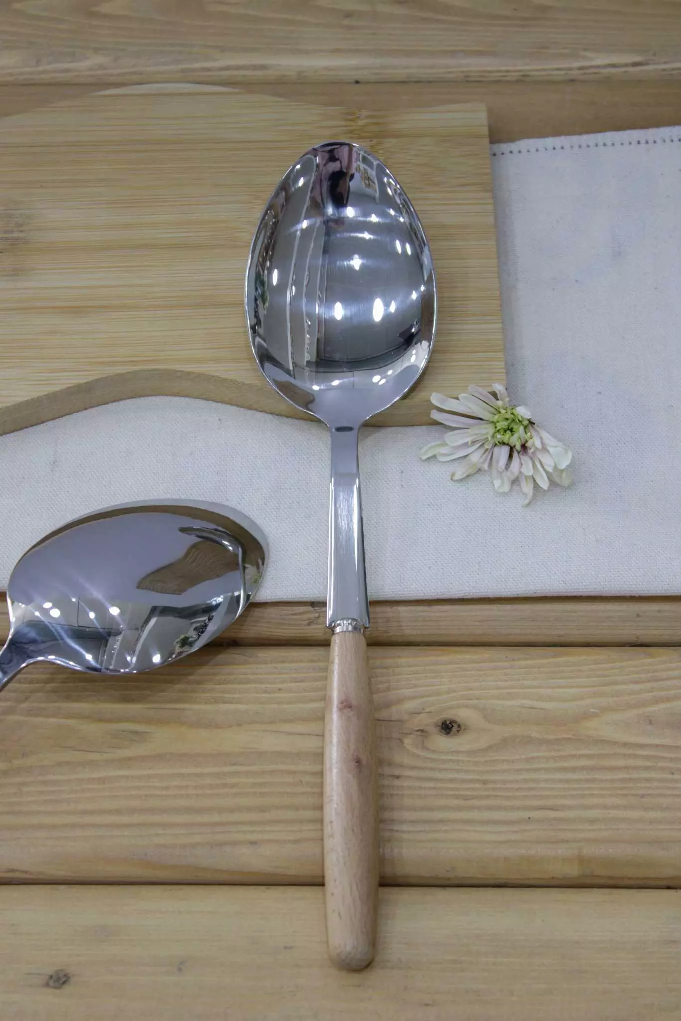 قاشق خورشت دسته چوبی