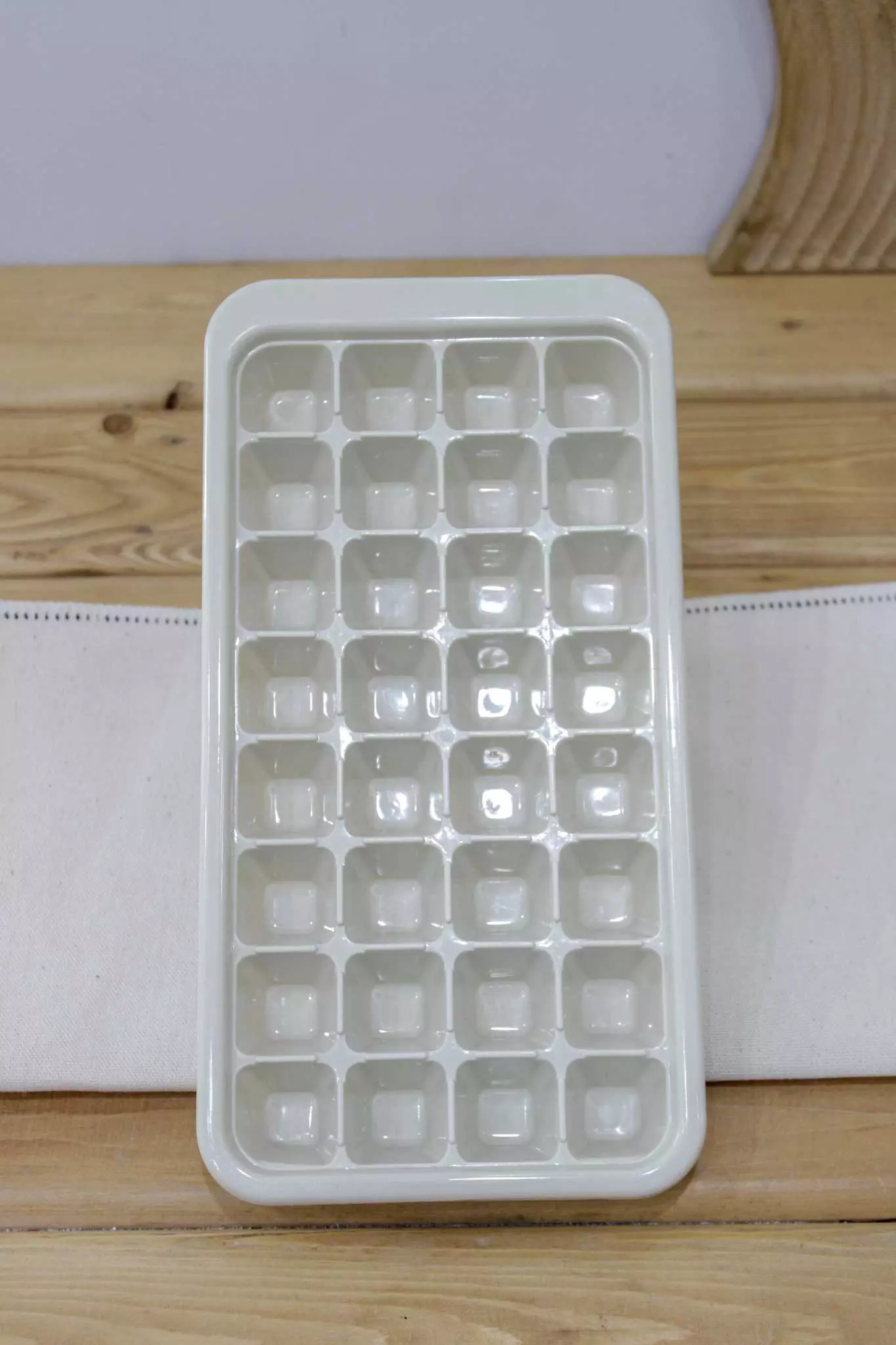 قالب یخ مربع لیمون