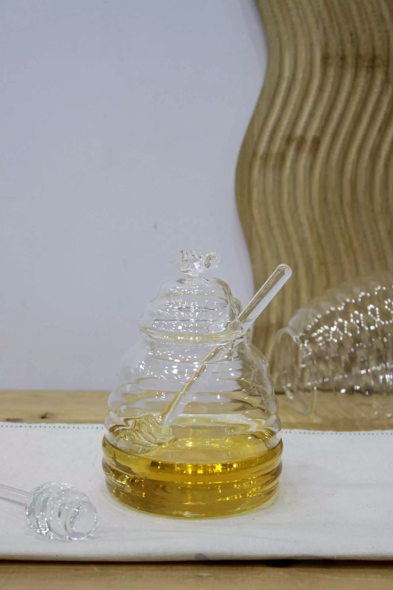 عسل خوری تمام پیرکس