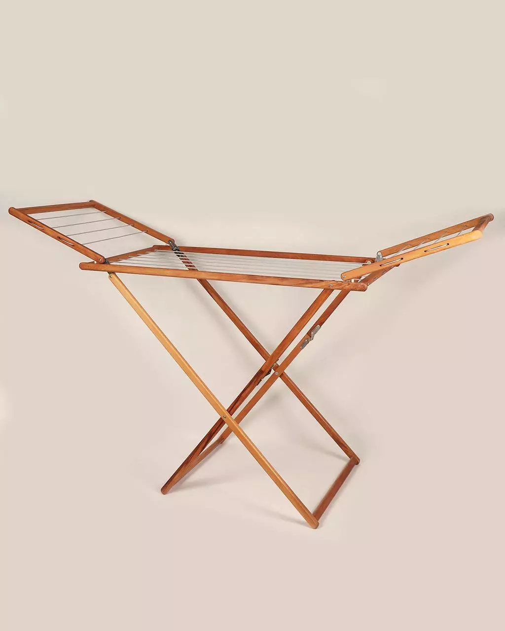 بند رخت آپارتمانی راش