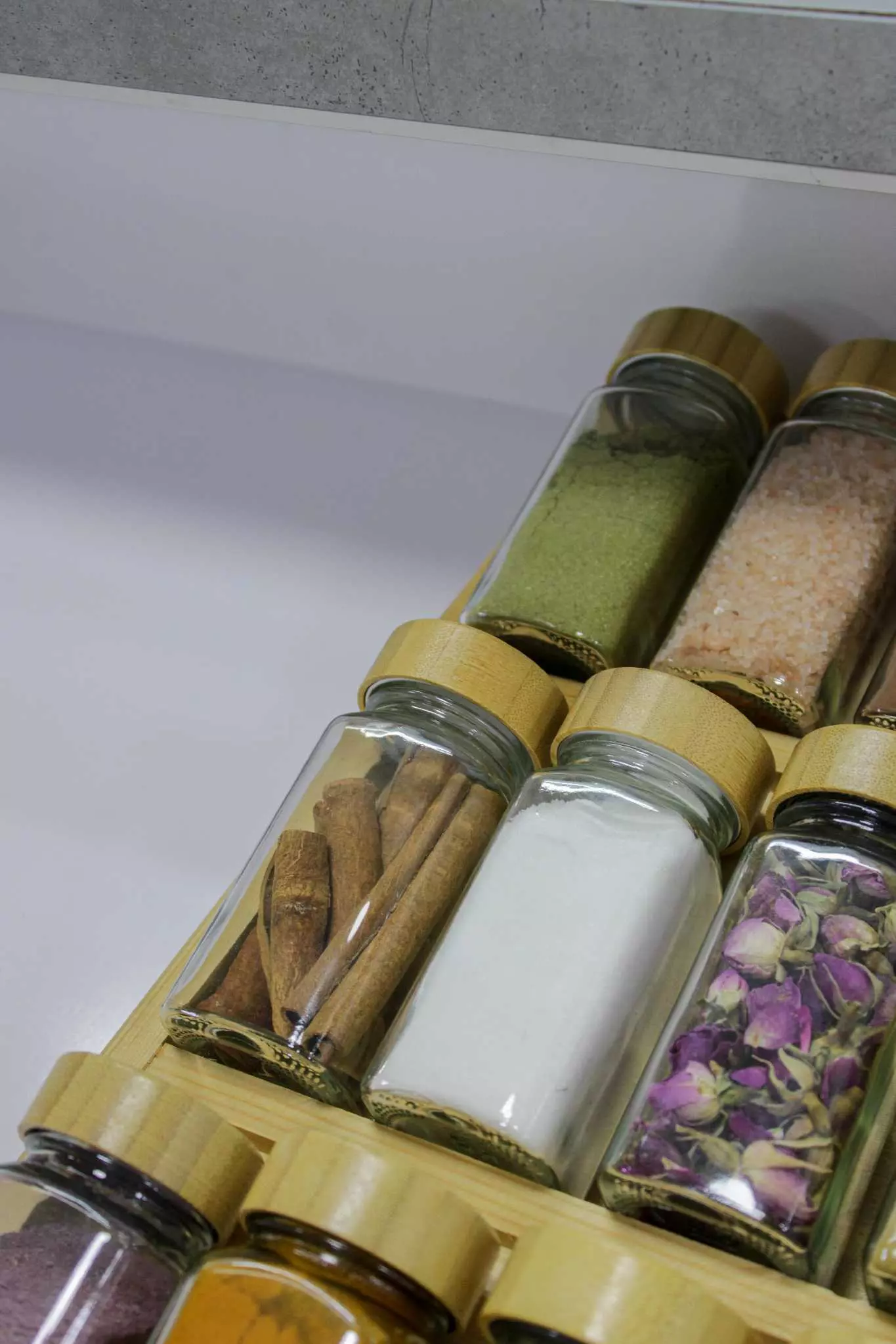 ست ۱۸ عددی مکارتی درب بامبو با پایه چوبی