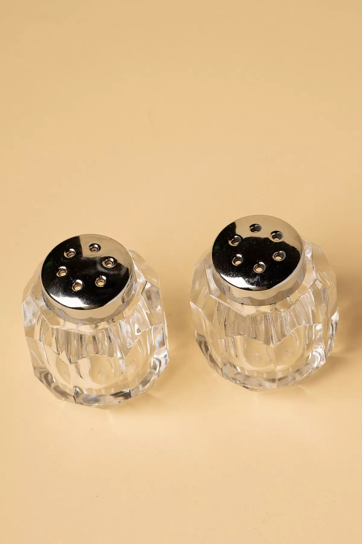 نمکدان اطلس