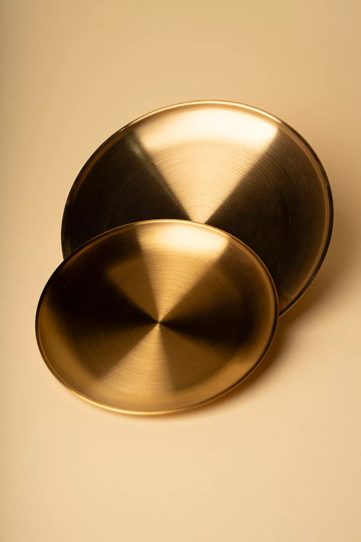 پیش دستی طلایی