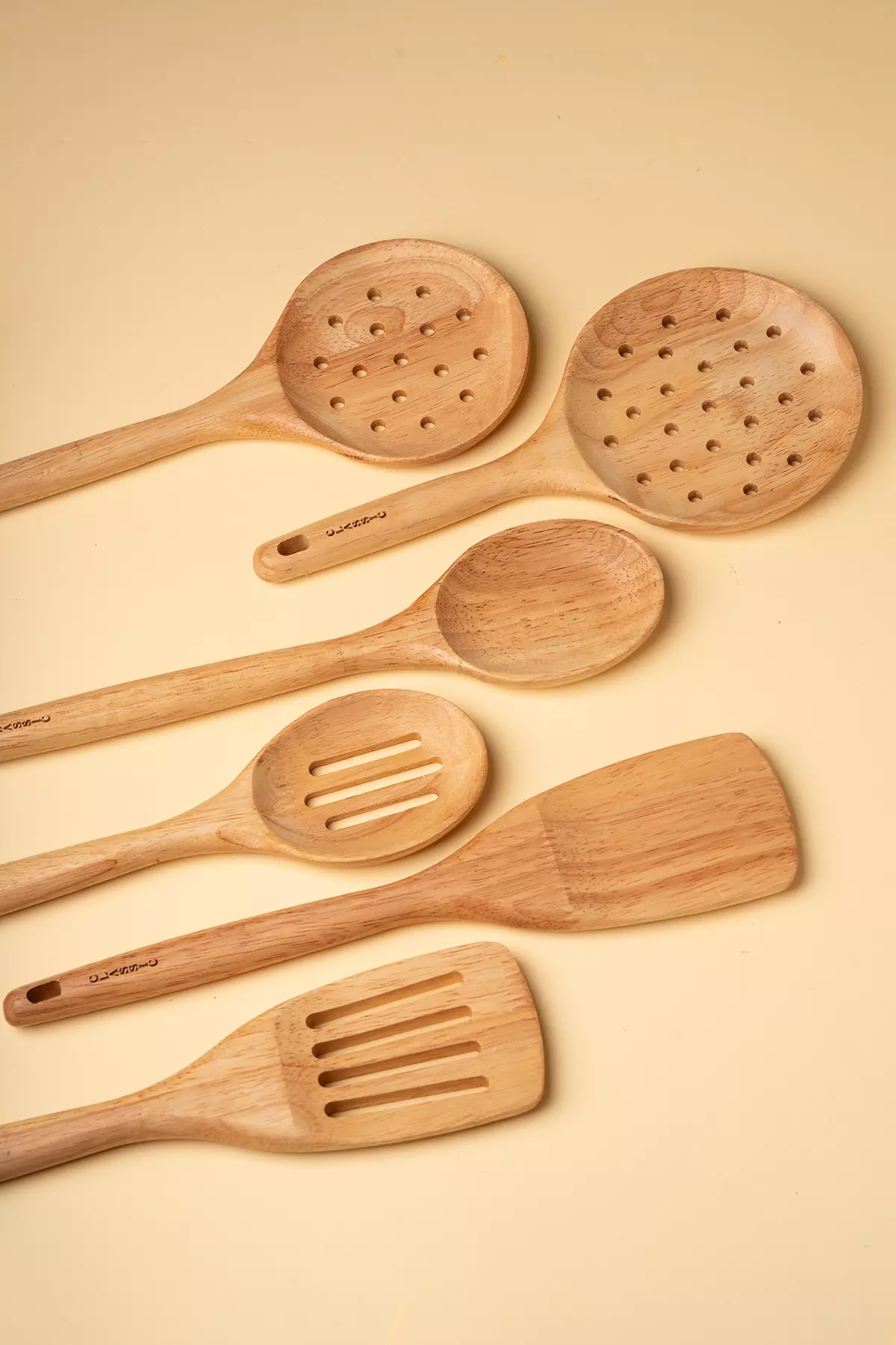 کفگیر چوبی کلاسیک لوکس