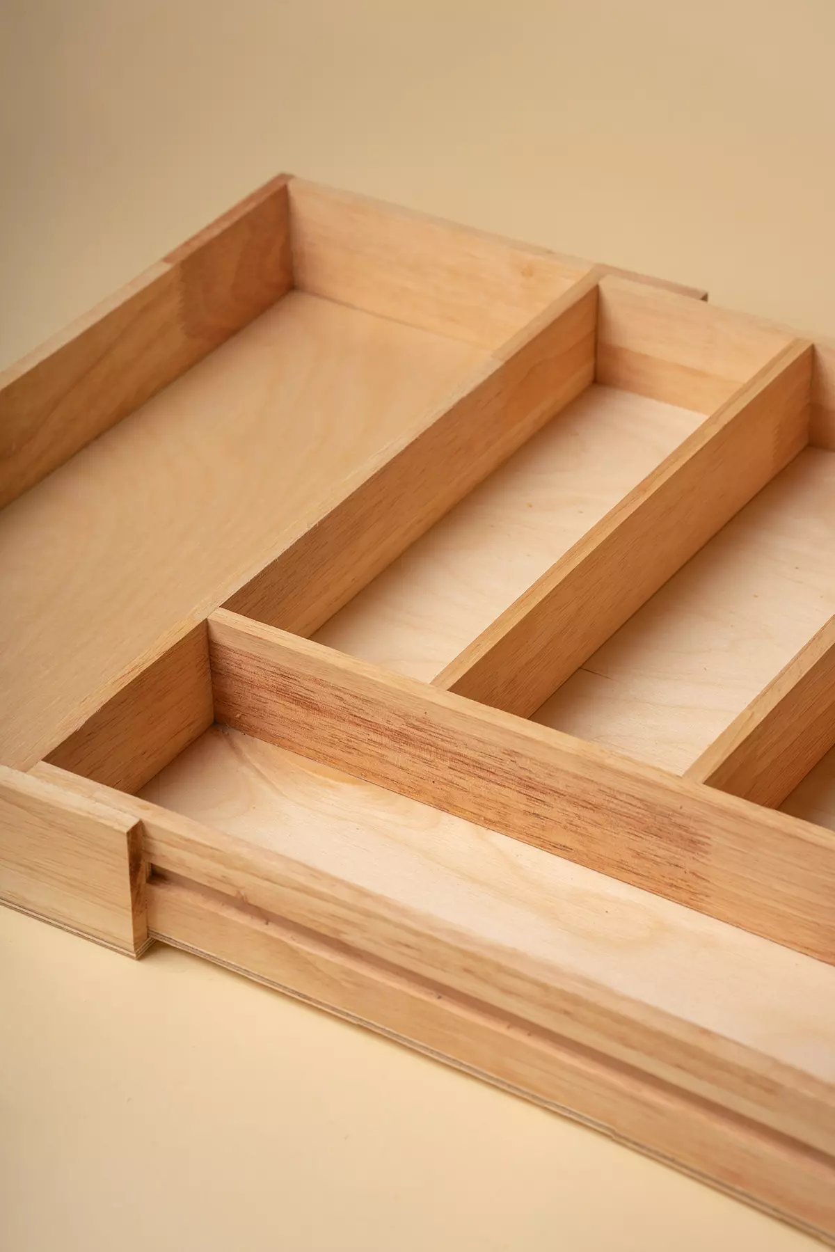 جا قاشقی و جا کاردی ریلی رابروود