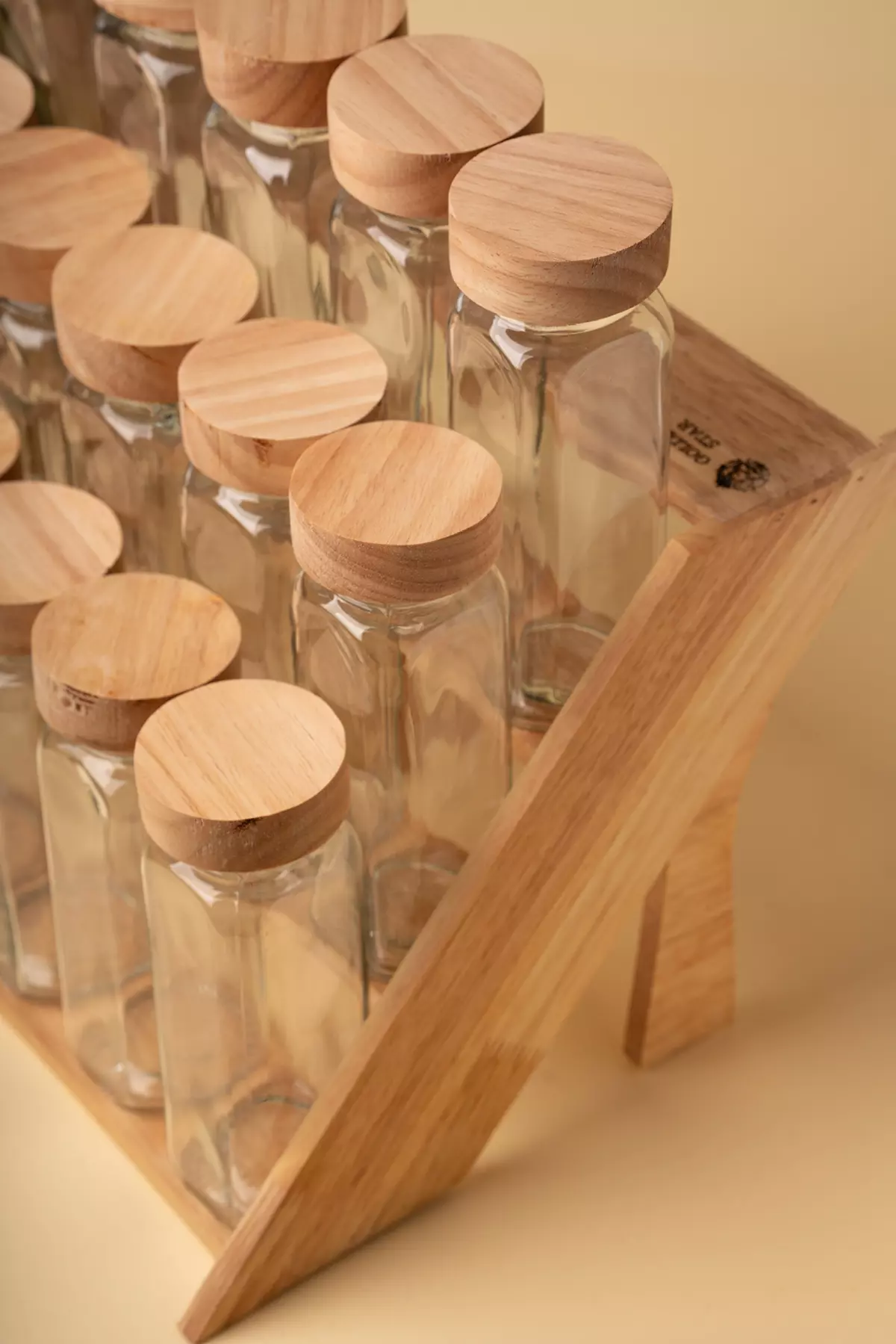 ست جا ادویه 18 عددی گلد