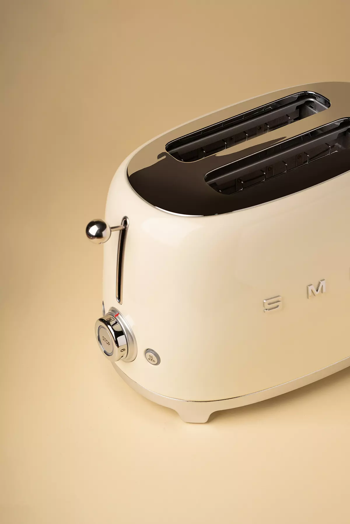 توستر SMEG