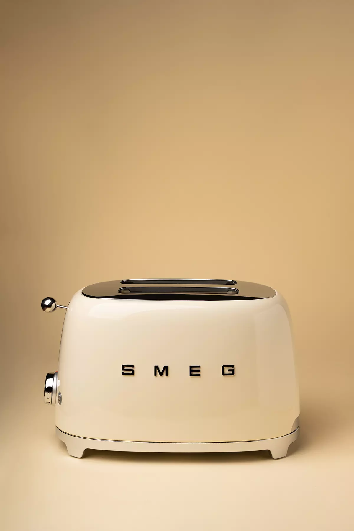 توستر SMEG