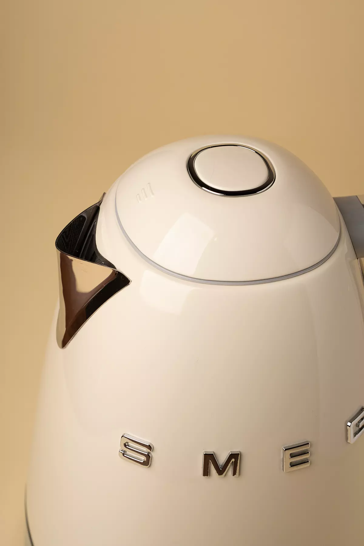 کتری برقی رترو SMEG