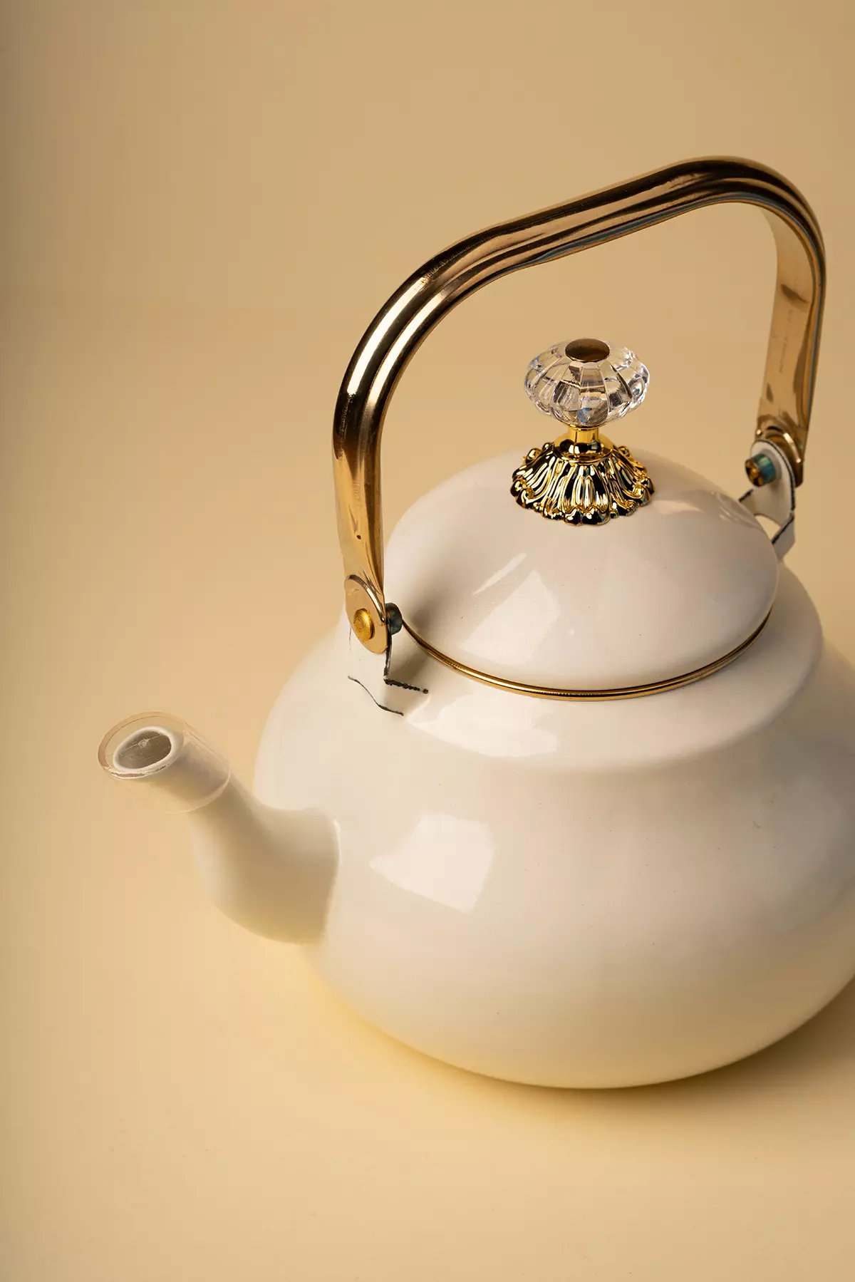 کتری لعابی کرم