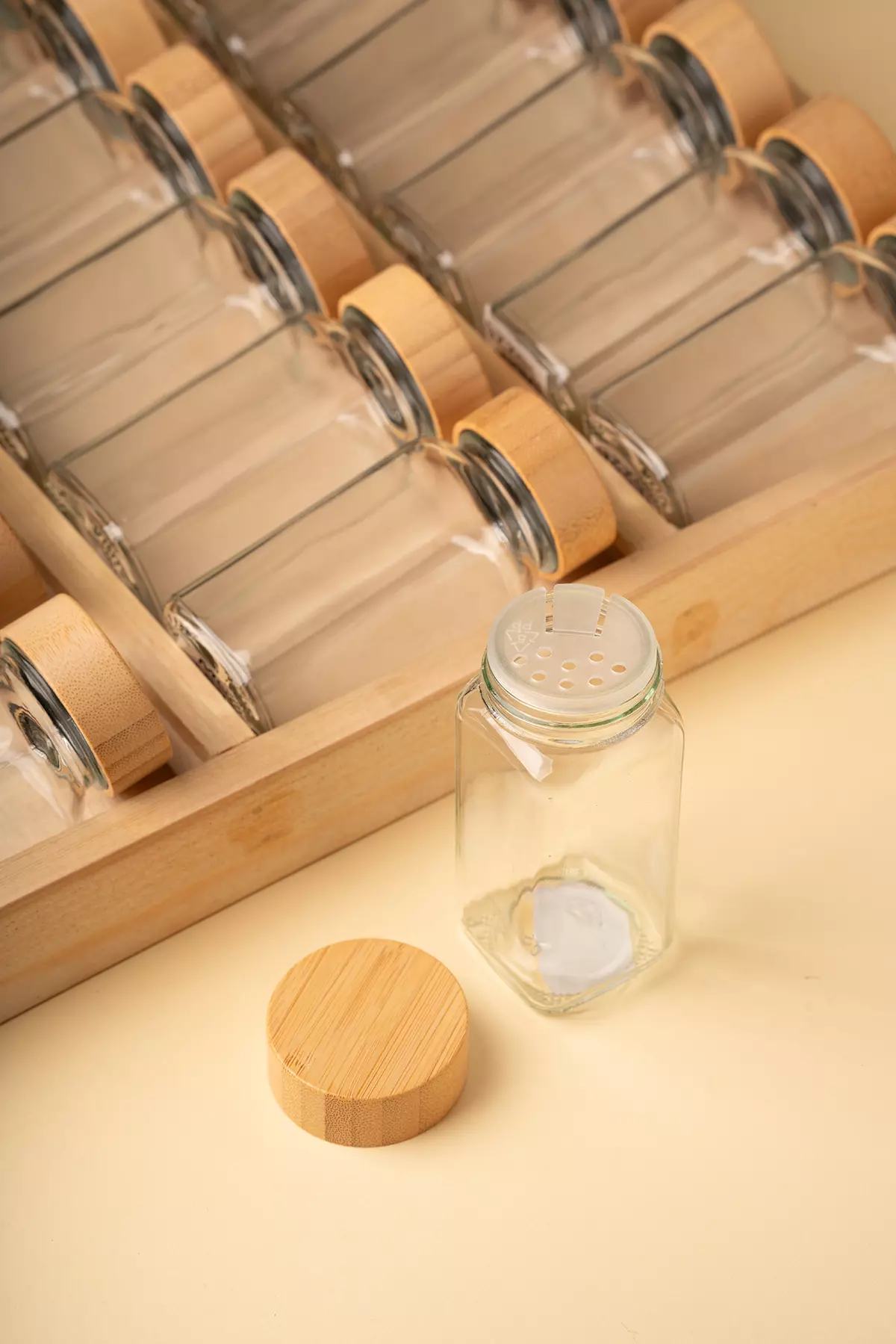 ست 18عددی مکارتی درب بامبو دوکاره با پایه چوبی کشو