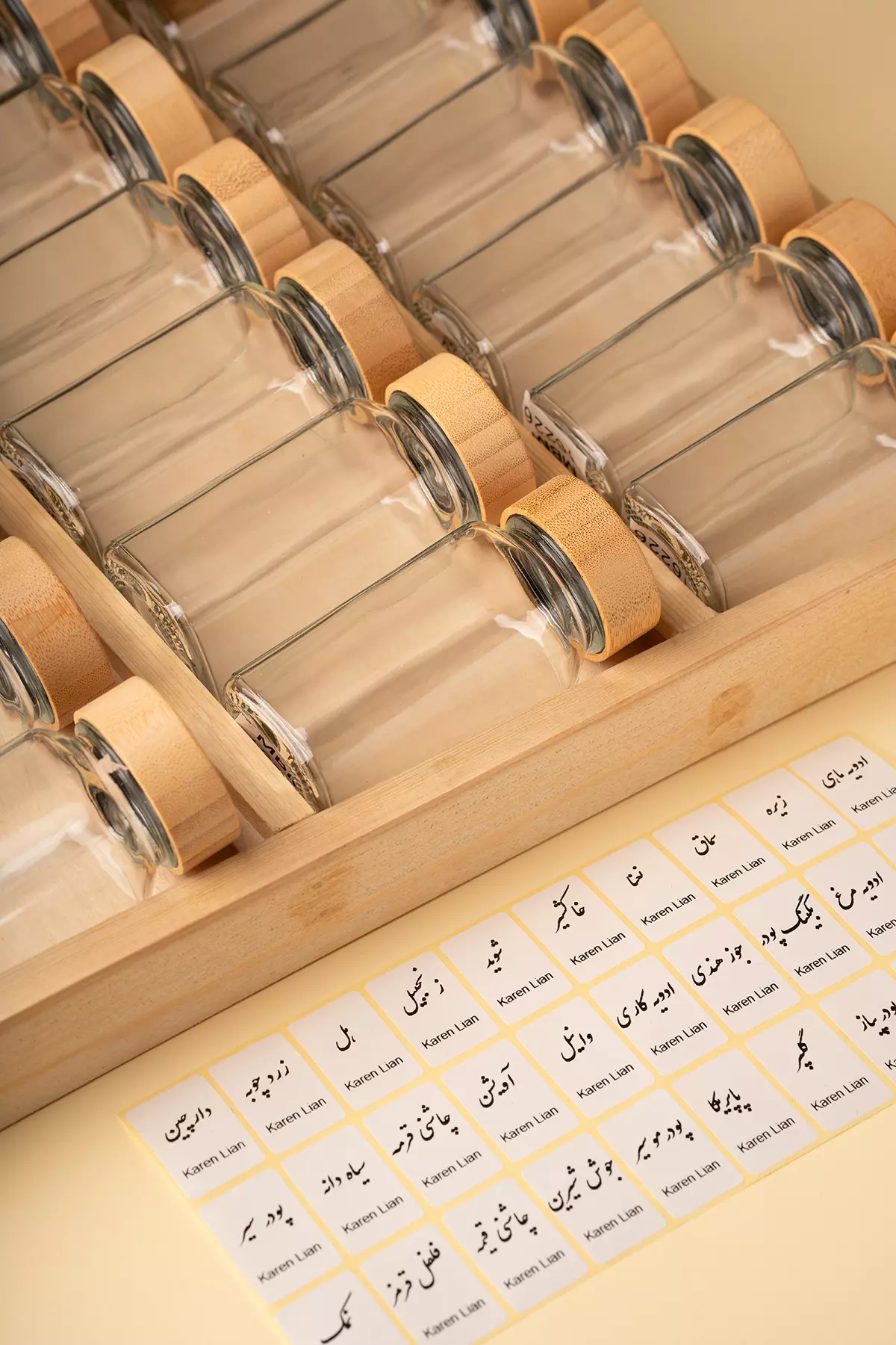 ست 18عددی مکارتی درب بامبو دوکاره با پایه چوبی کشو