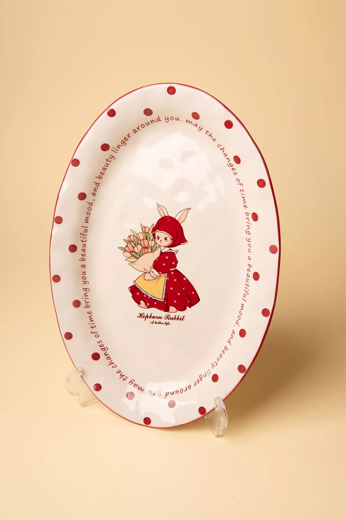 سرویس پذیرایی شنل قرمزی