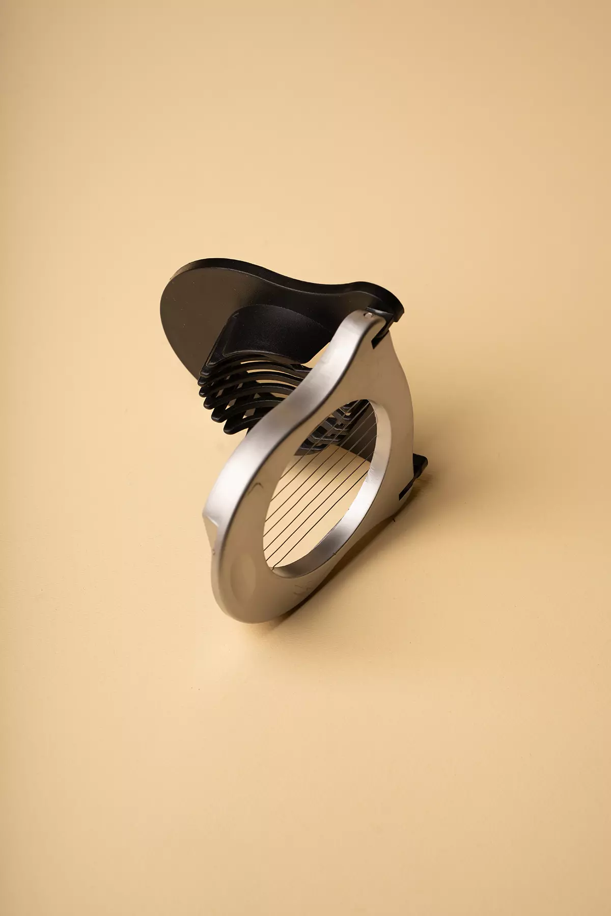 اسلایسر تخم مرغ شنگیا