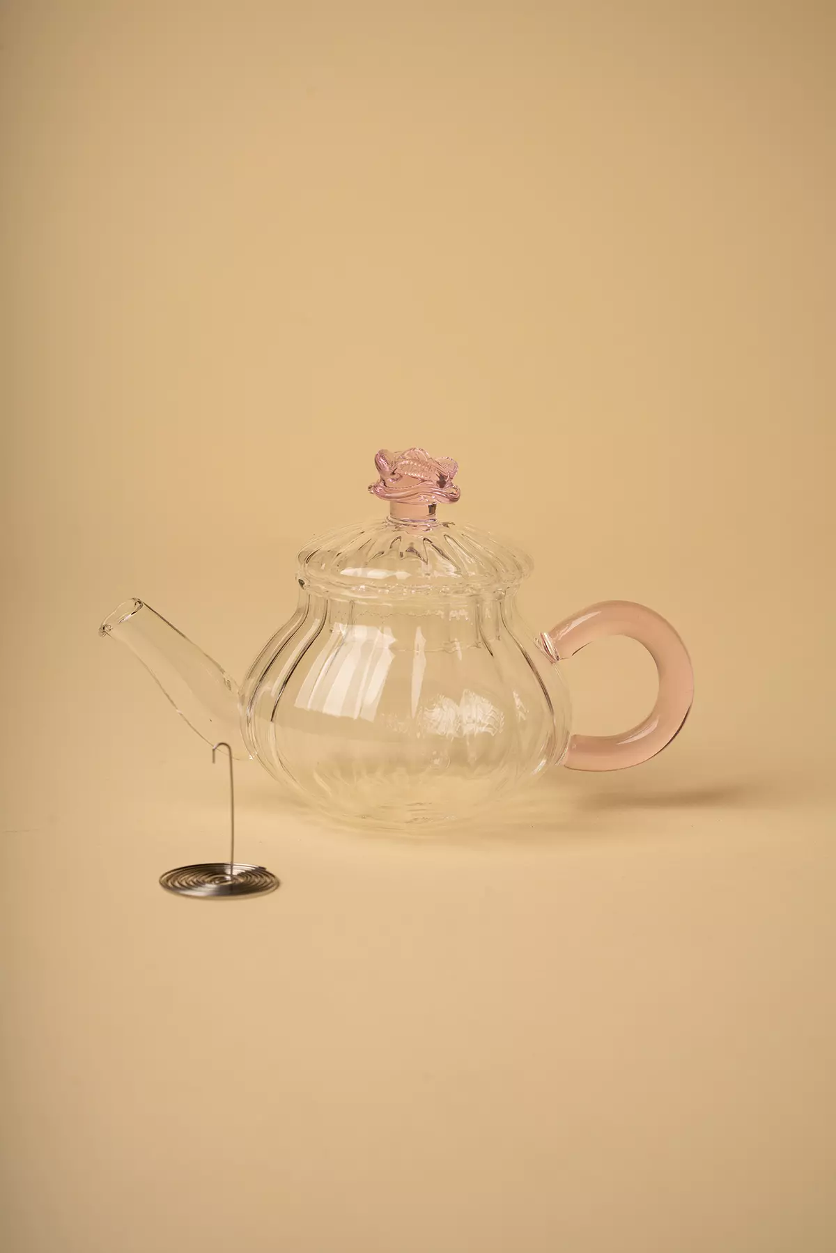 قوری زعفران پیرکس صورتی