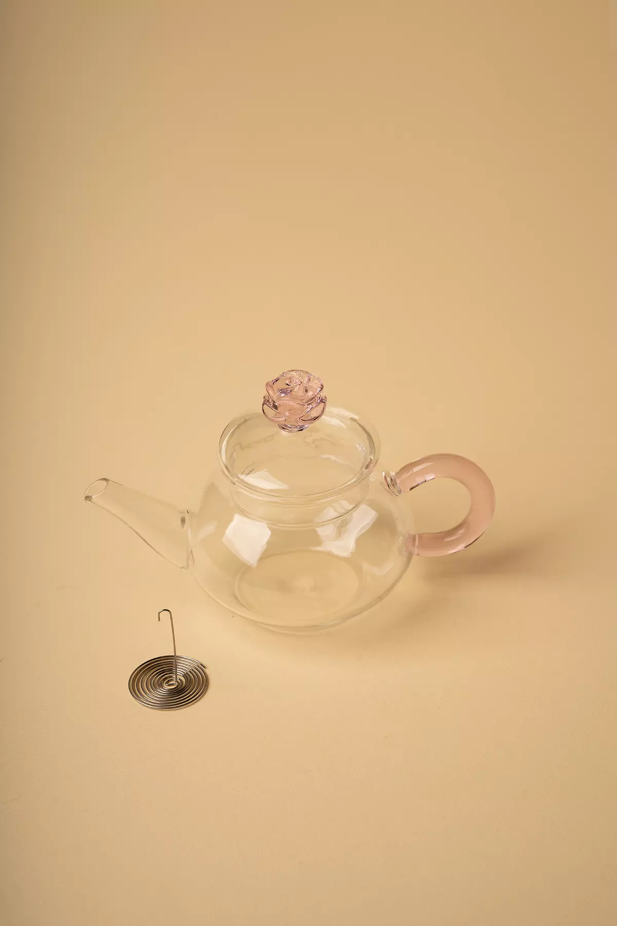 قوری زعفران پیرکس صورتی