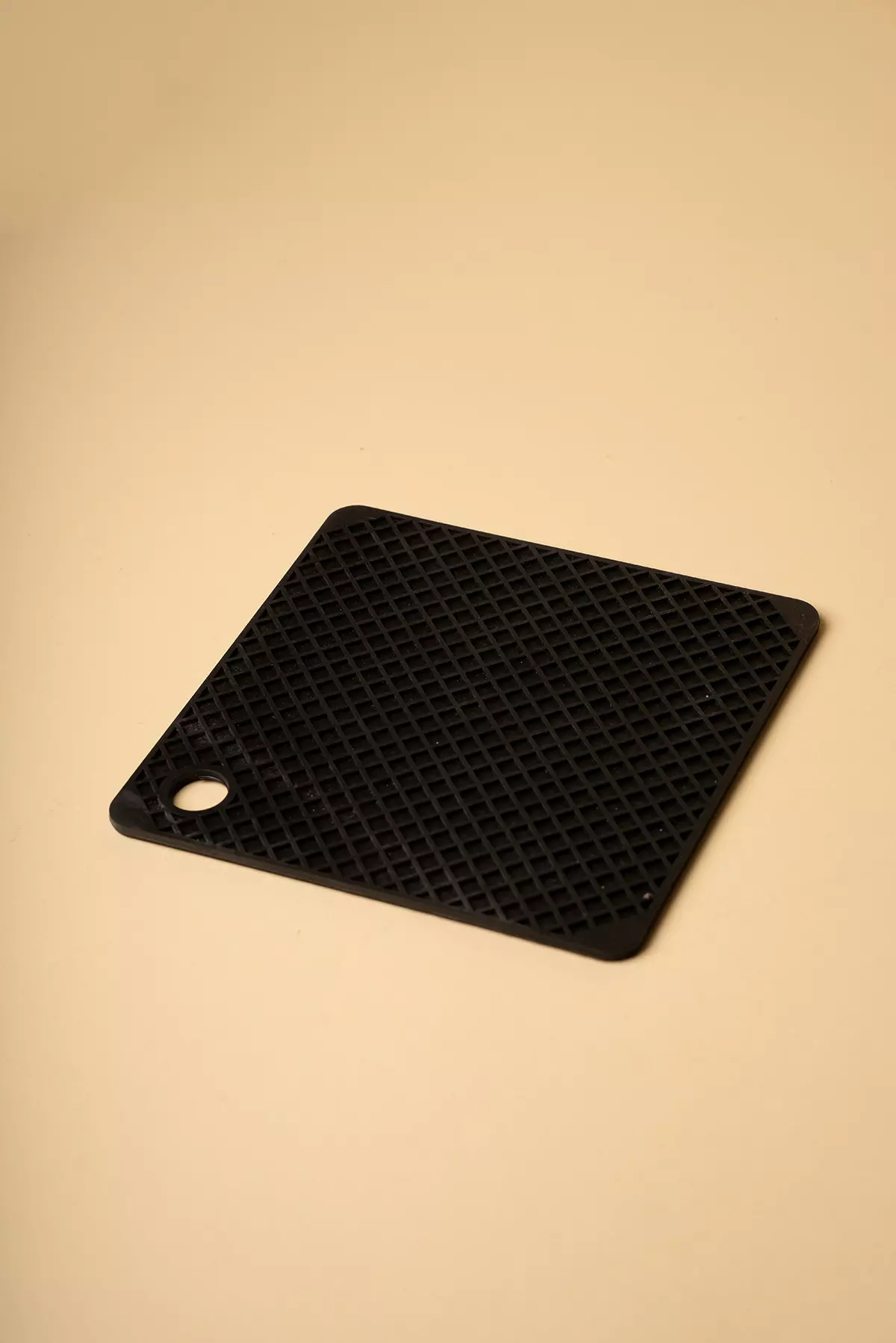 زیر قابلمه شطرنجی