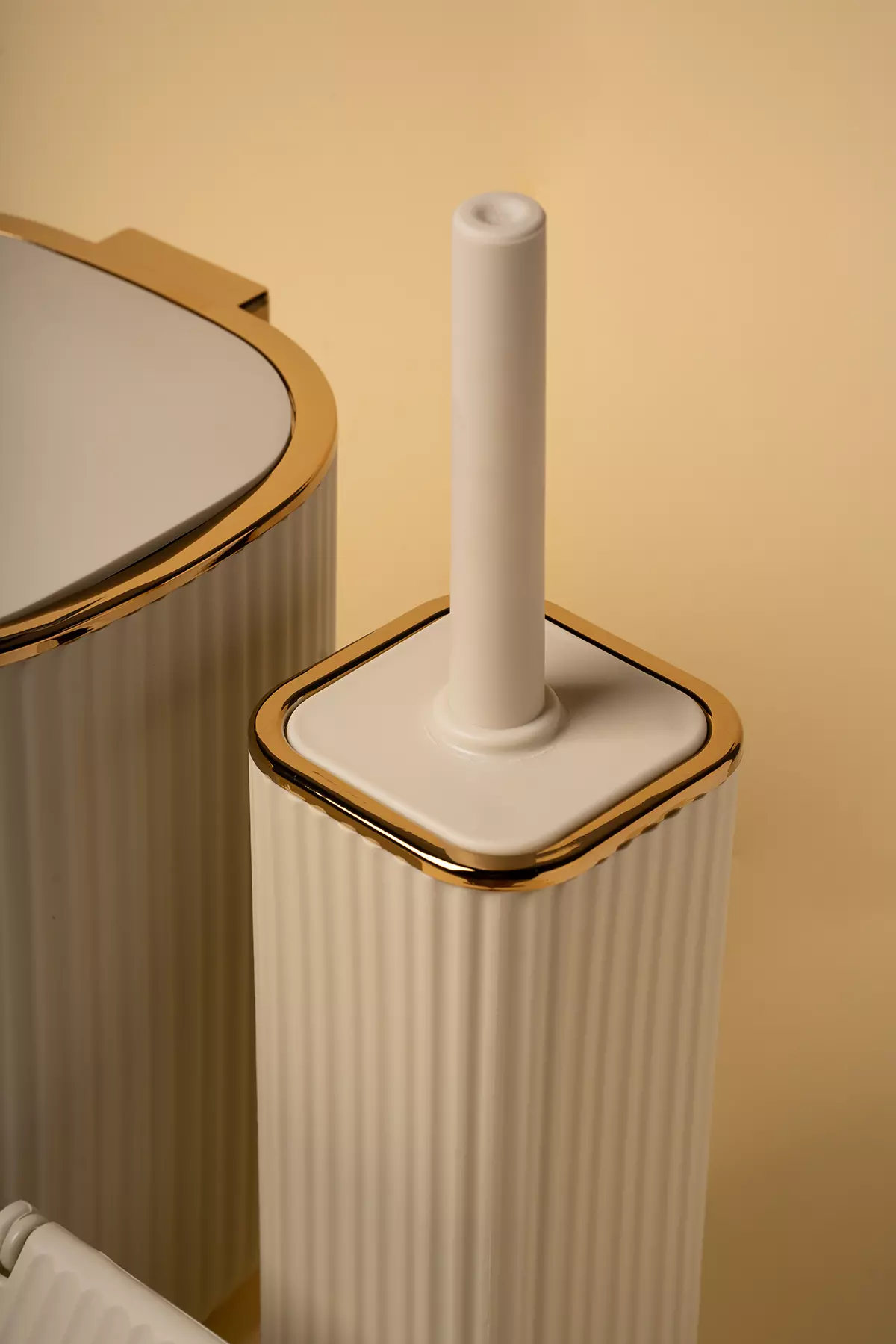 ست بهداشتی پدال دار