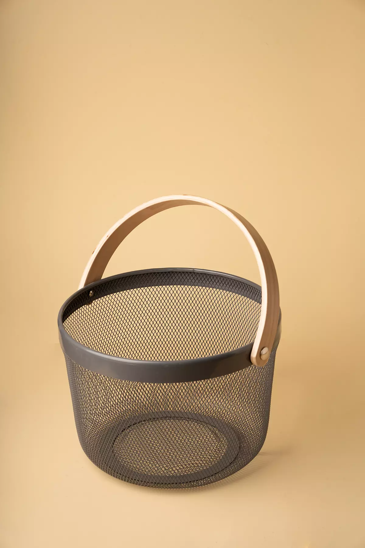 سبد فلزی ایکیا گرد