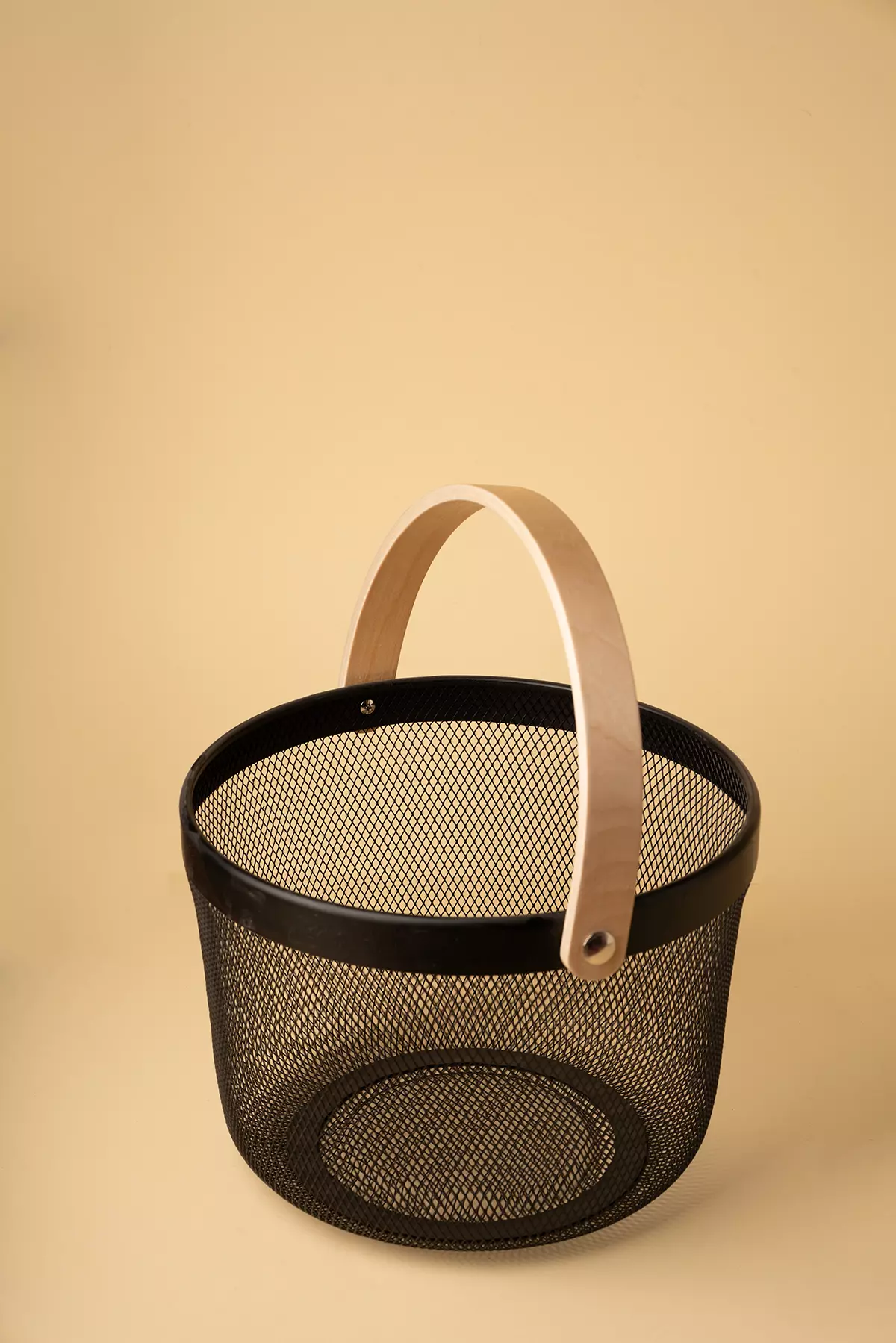 سبد فلزی ایکیا گرد