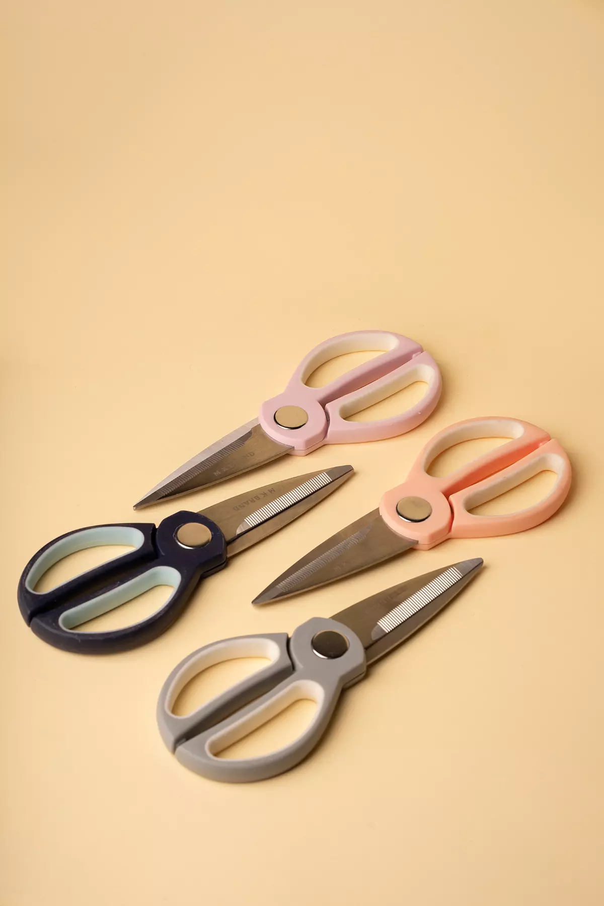 قیچی مرغ پهن