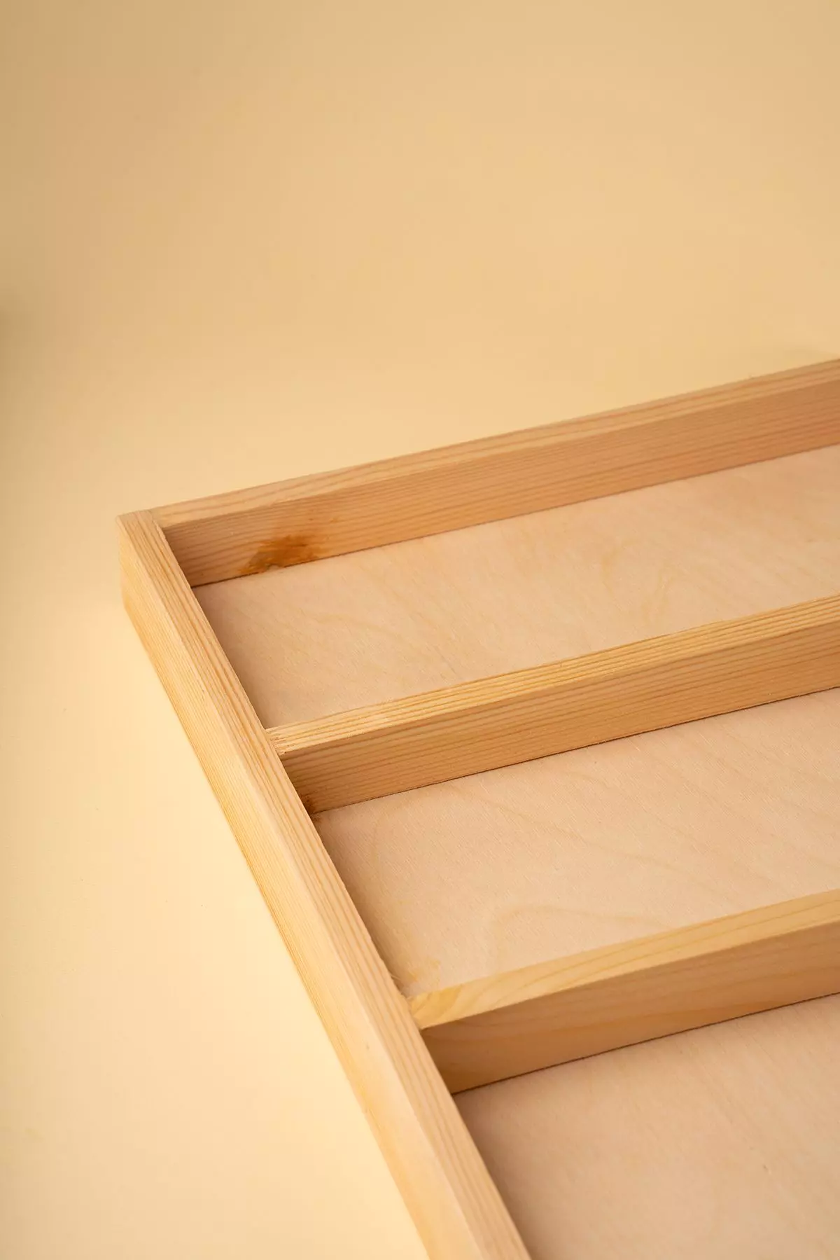 پایه مکارتی چوبی