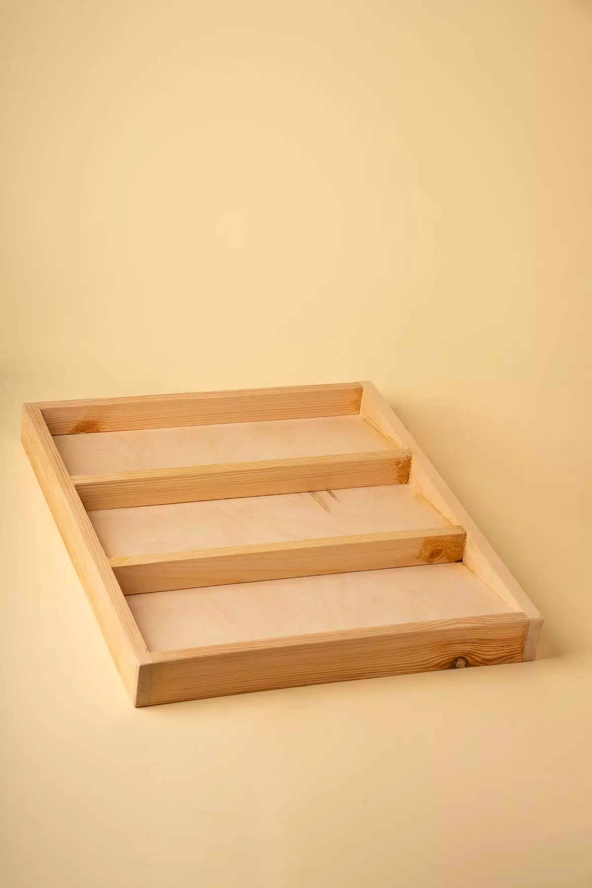 پایه مکارتی چوبی