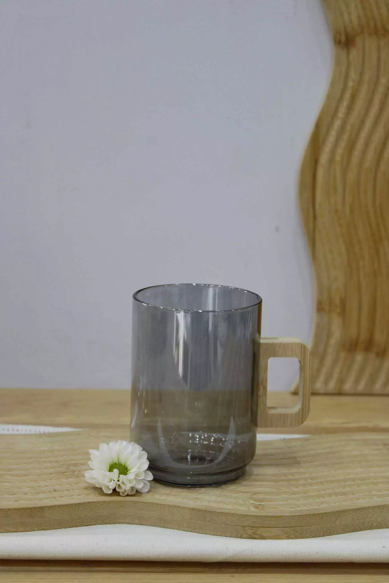 لیوان پیرکس دسته بامبو