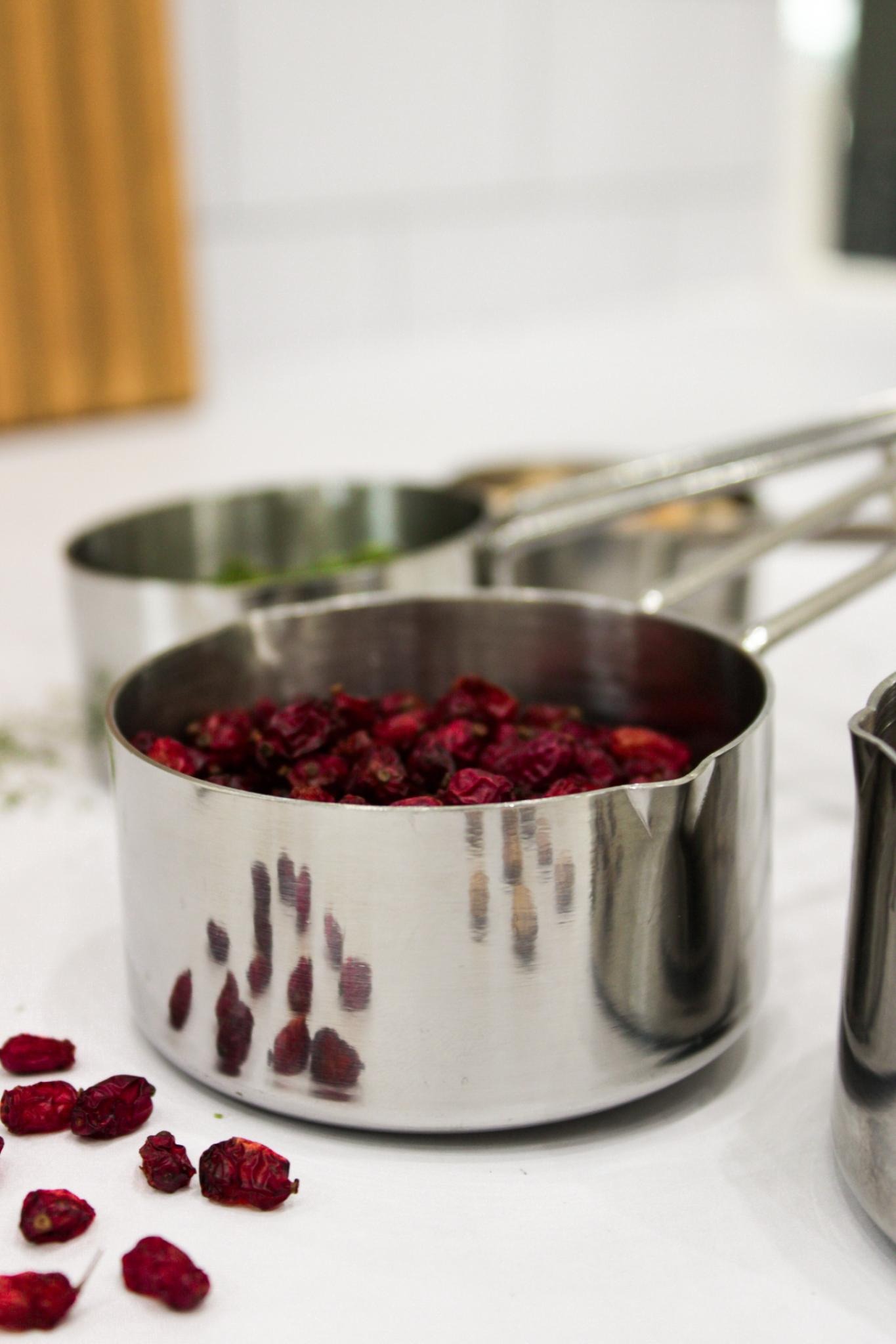 پیمانه استیل دسته مفتولی