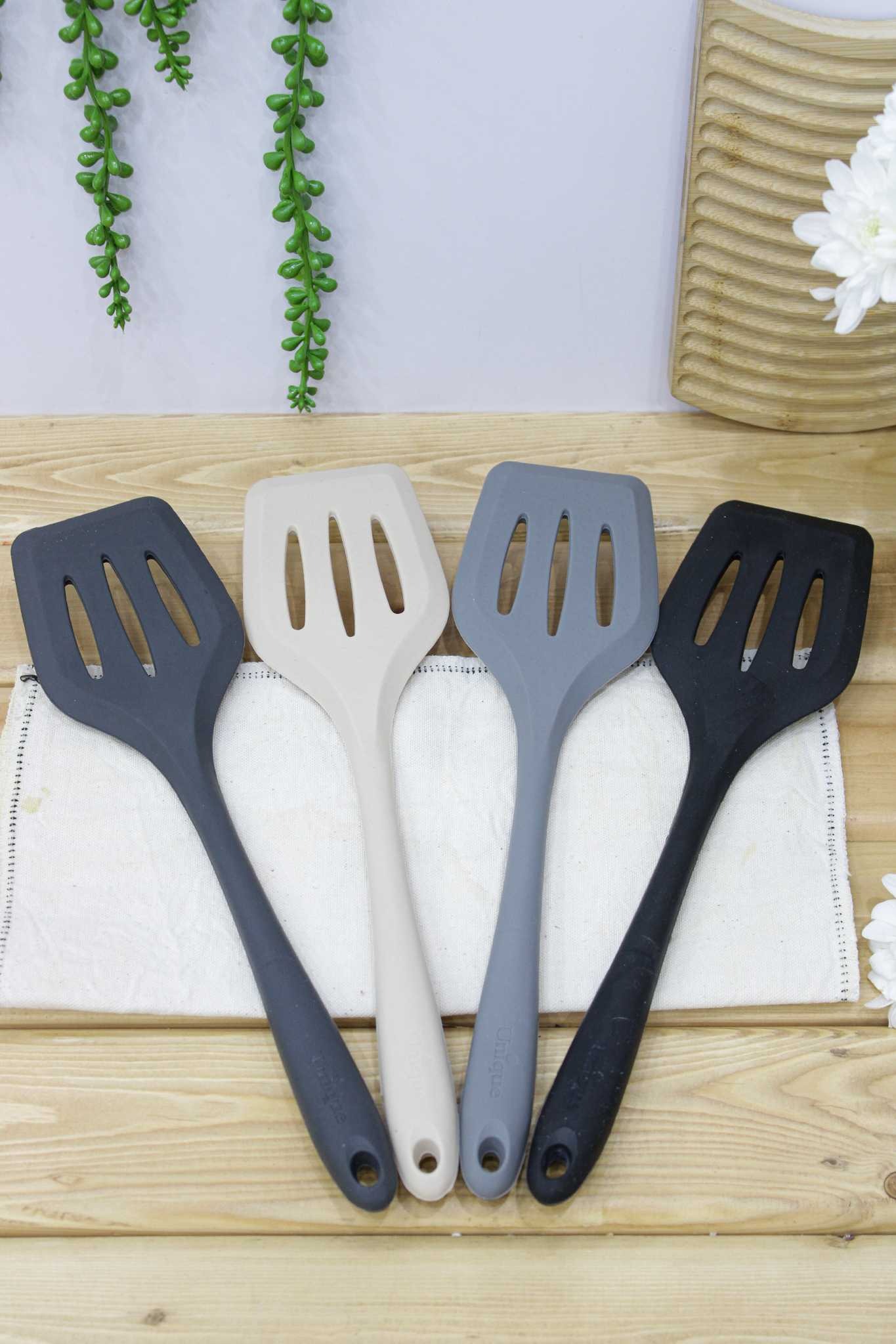 کفگیر شیاردار سیلیکونی یونیک