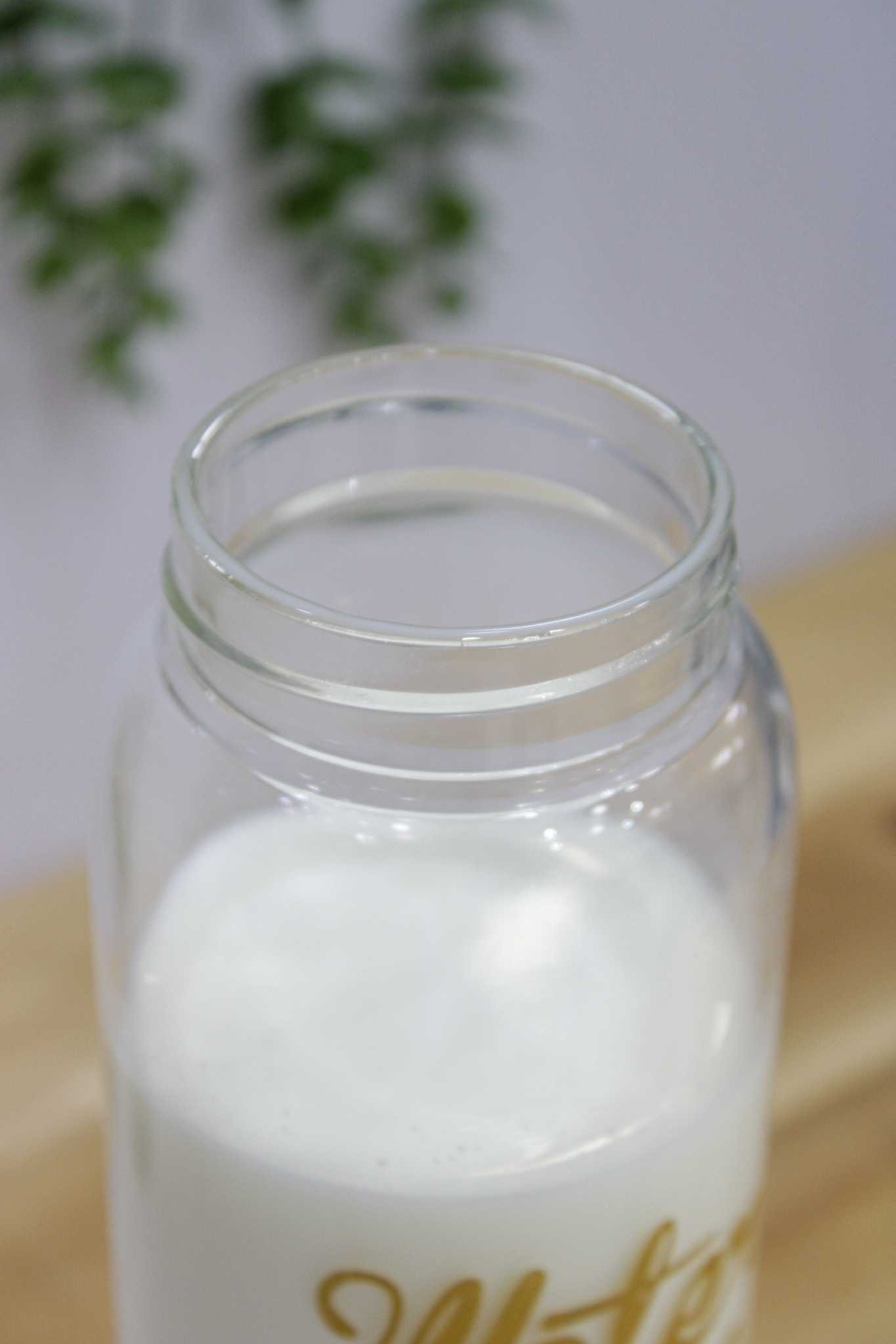 بطری پیرکس درب طلایی