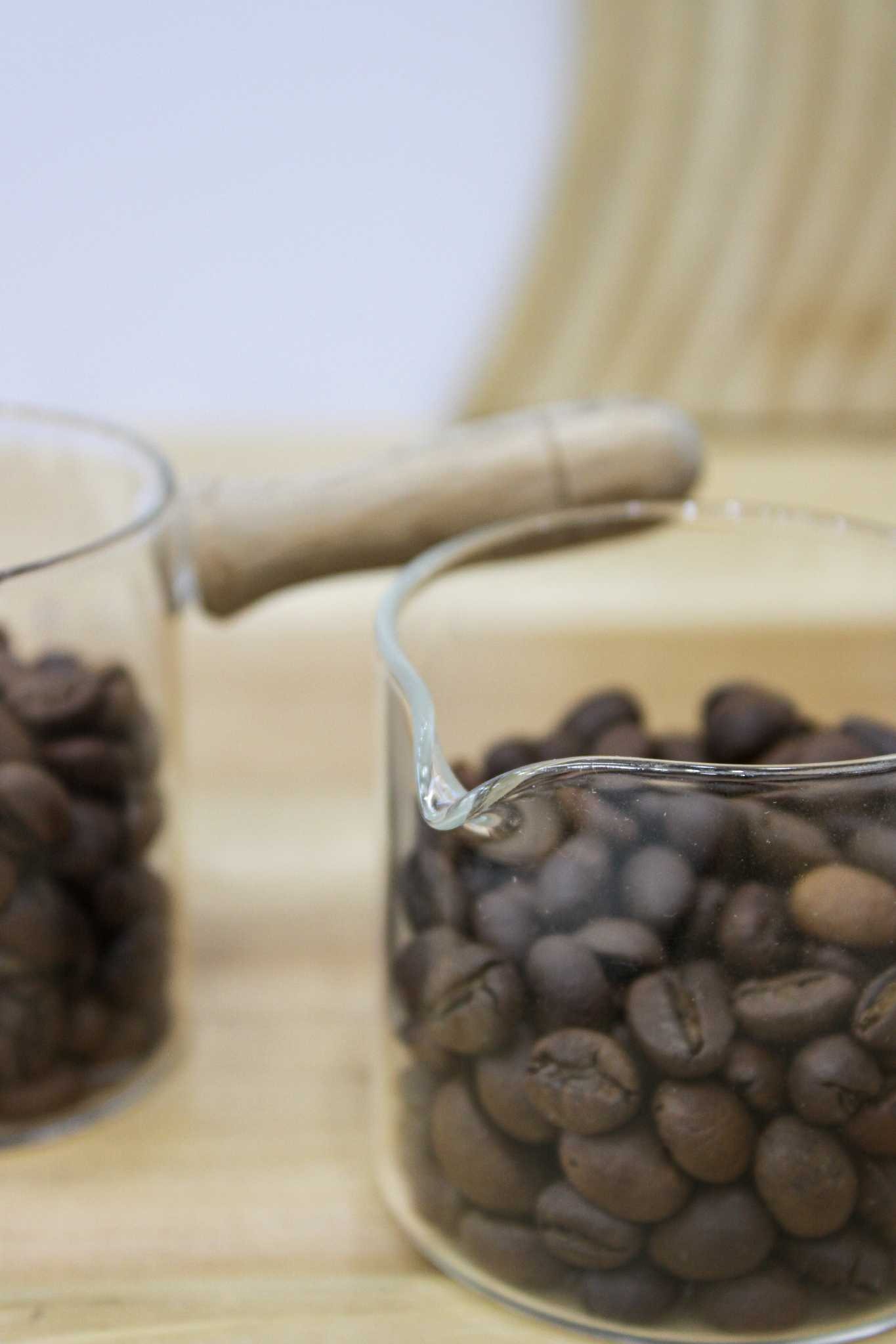 سس خوری پیرکس دسته چوبی
