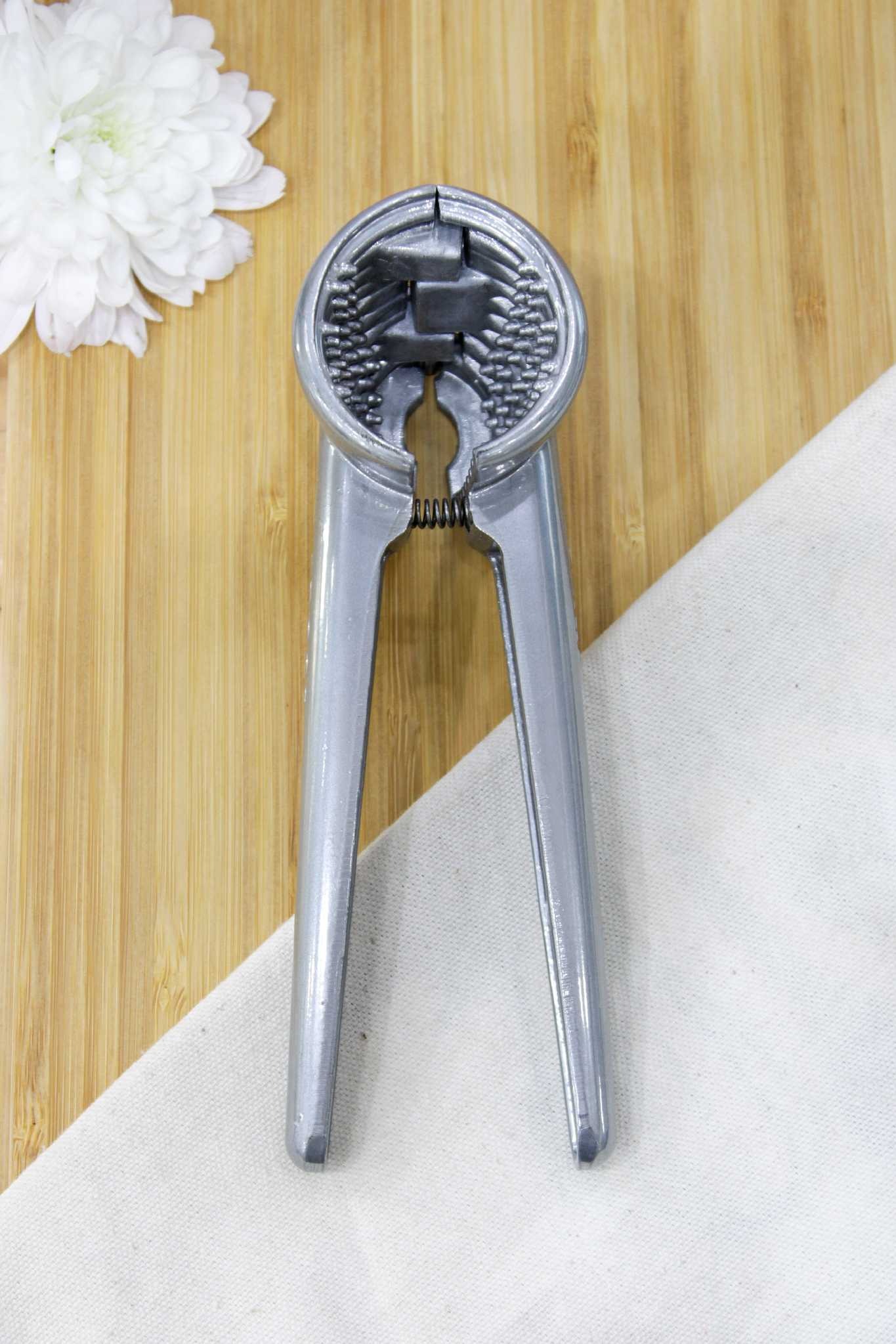 گردوشکن عروس