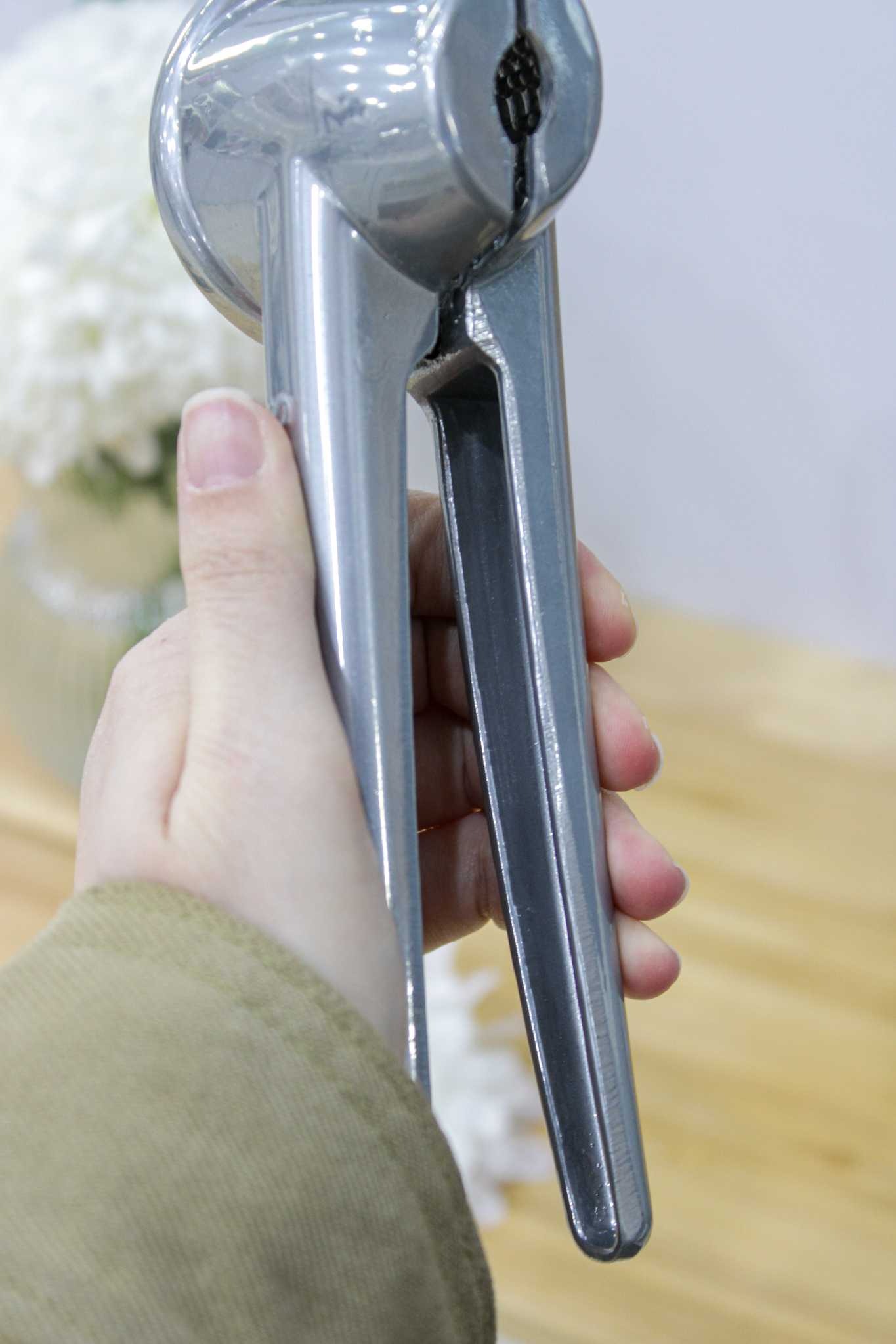 گردوشکن عروس