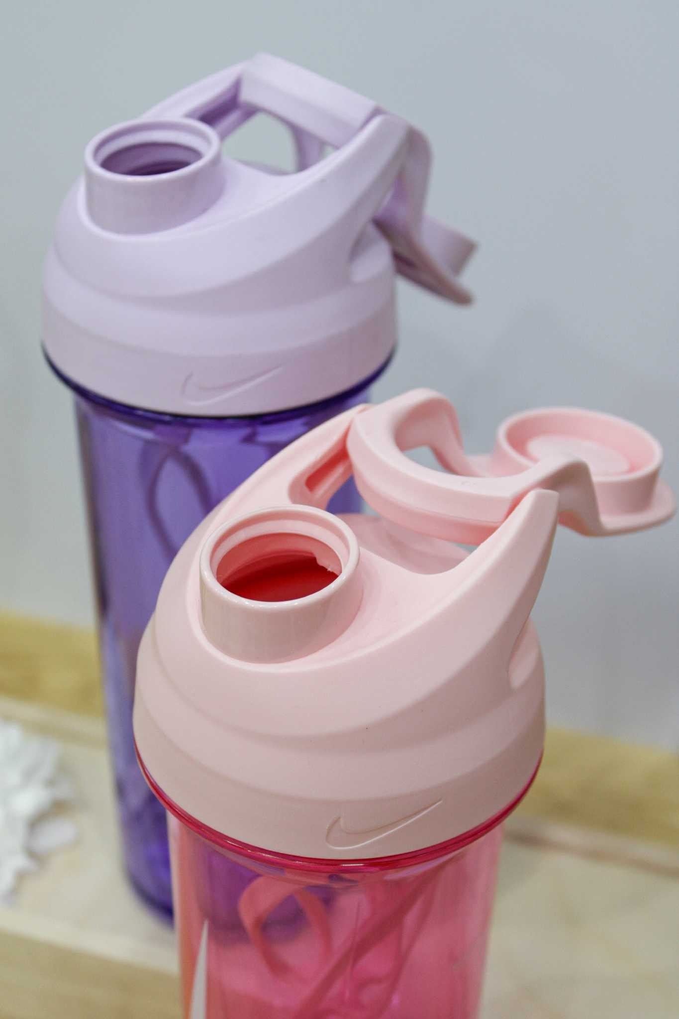 بطری شیکر نایکی