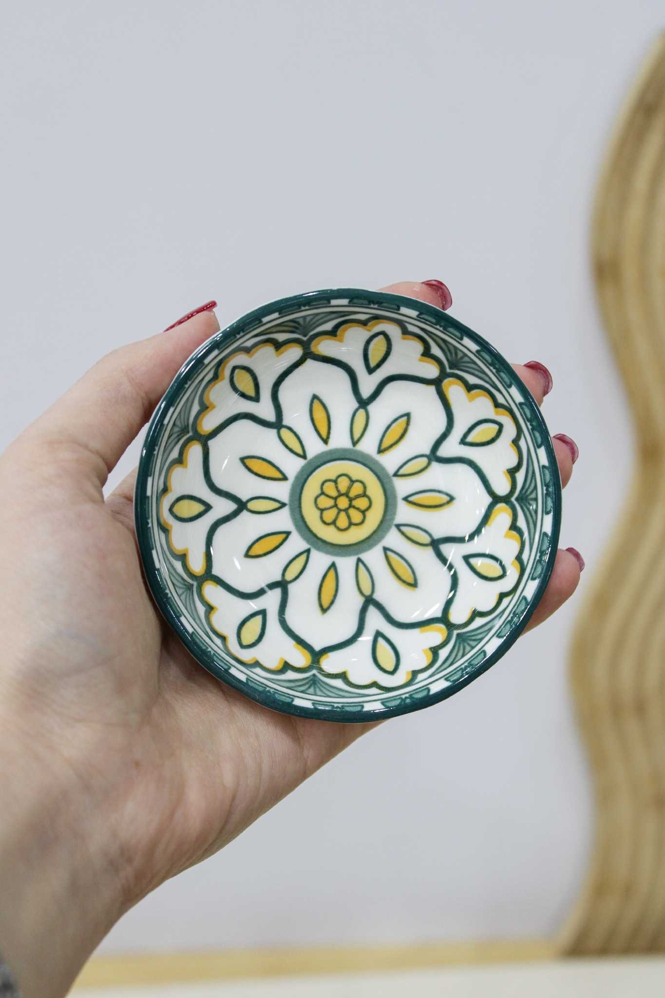 مزه خوری گرد دنی هوم