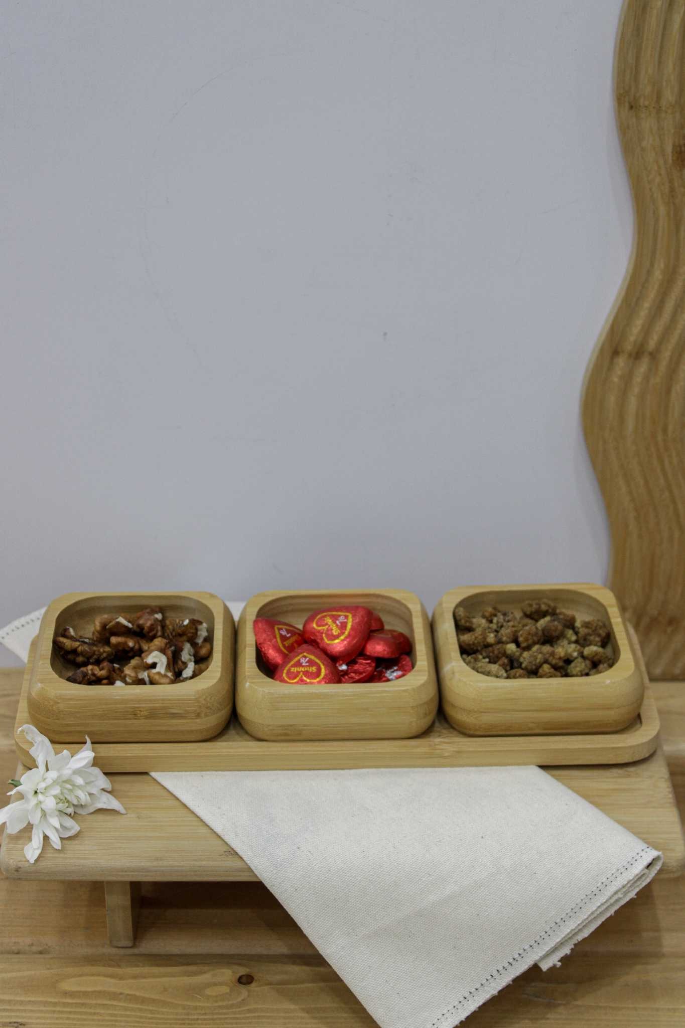 اردو خوری بامبو مربع